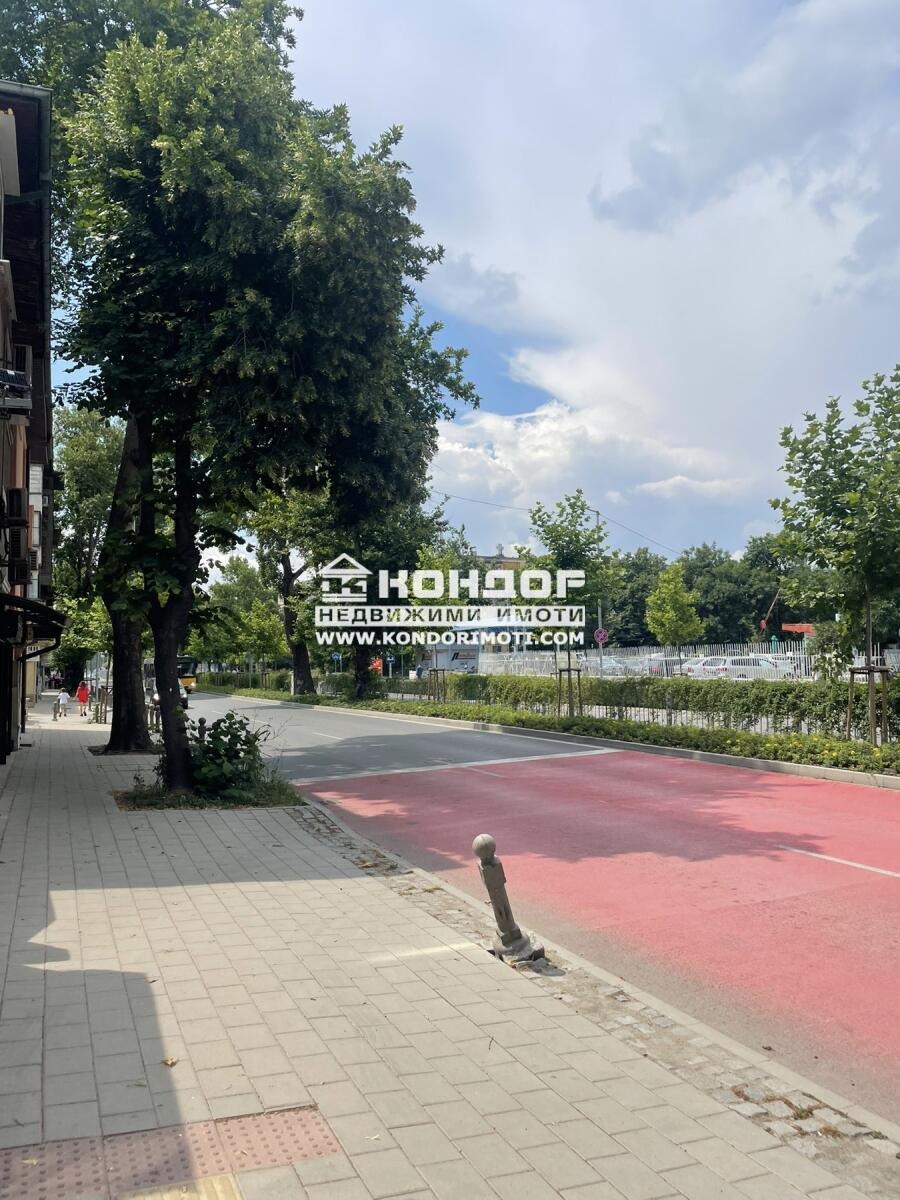 Продава ЕТАЖ ОТ КЪЩА, гр. Пловдив, Христо Смирненски, снимка 10 - Етаж от къща - 54945373