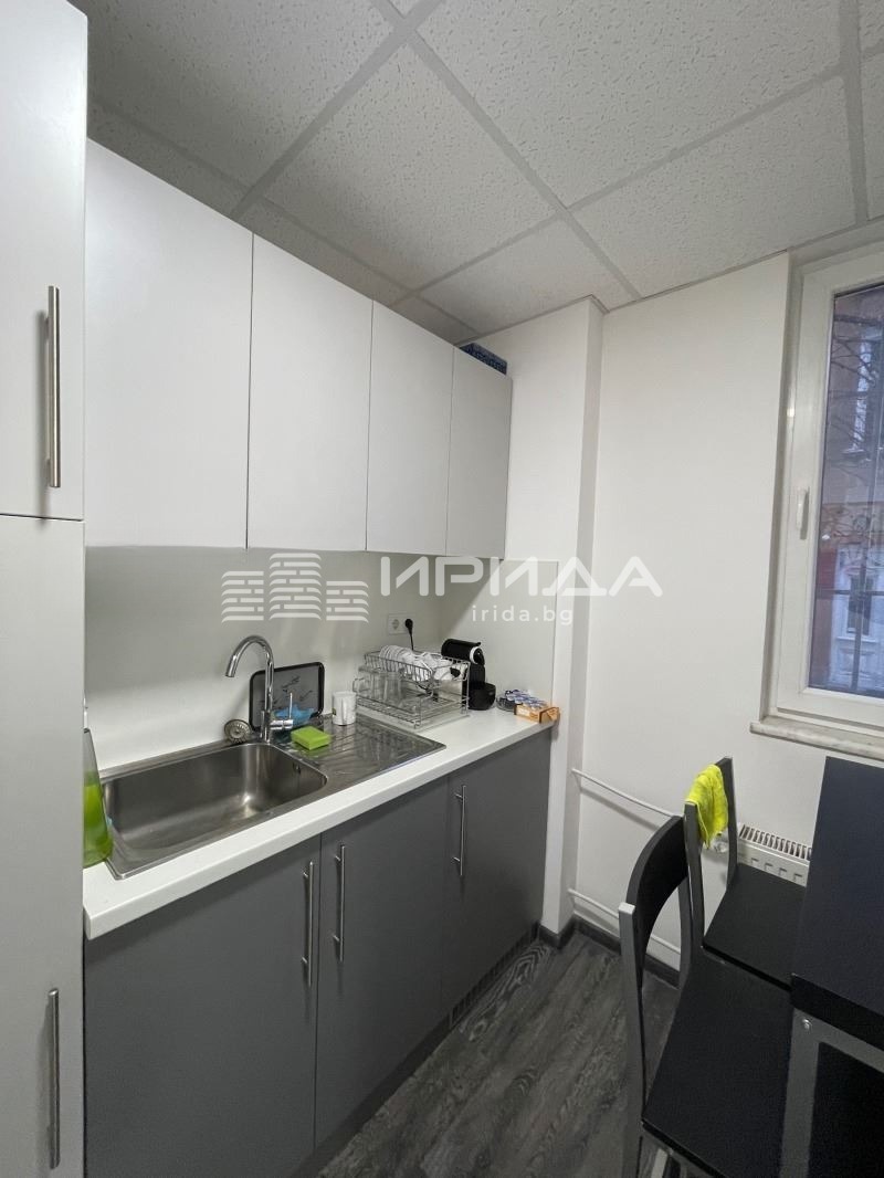 Продава 4-СТАЕН, гр. София, Оборище, снимка 7 - Апартаменти - 55591475