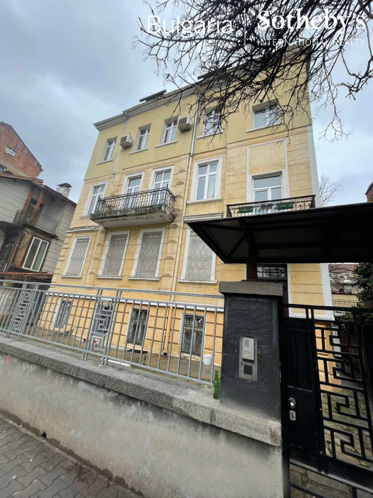 Продава МНОГОСТАЕН, гр. София, Център, снимка 9 - Апартаменти - 54265737