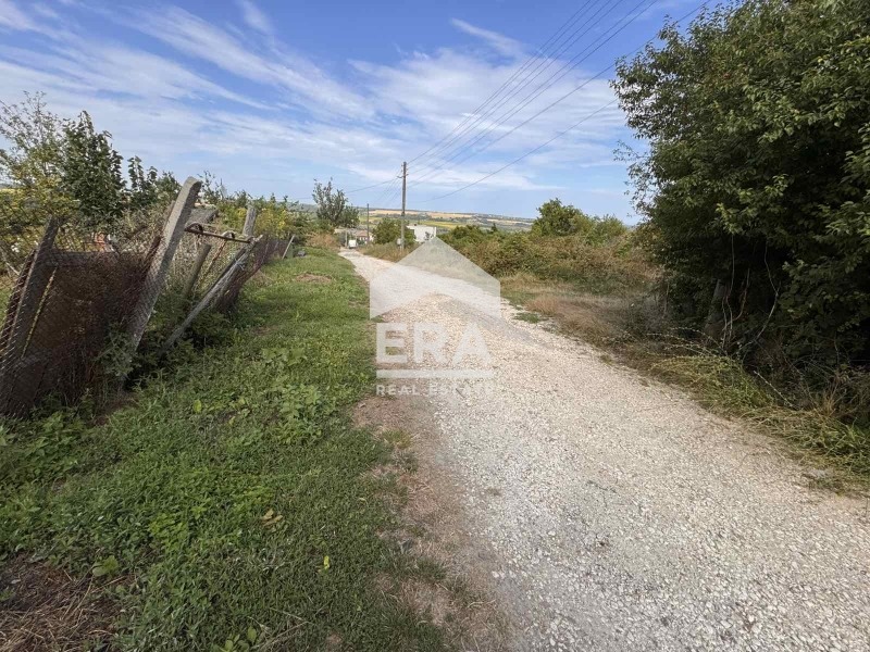 Продава ПАРЦЕЛ, с. Равна гора, област Варна, снимка 2 - Парцели - 55643875
