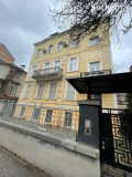 Продава МНОГОСТАЕН, гр. София, Център, снимка 1