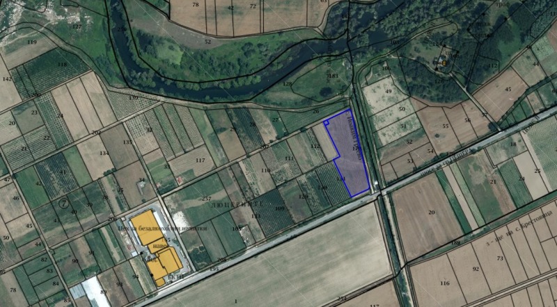 Продава ПАРЦЕЛ в област Пловдив, с. Йоаким Груево - 11680 кв.м / 700 800 € » 1 370 645.66 лв., ФОКС ИСТЕЙТС БЪЛГЕРИЯ