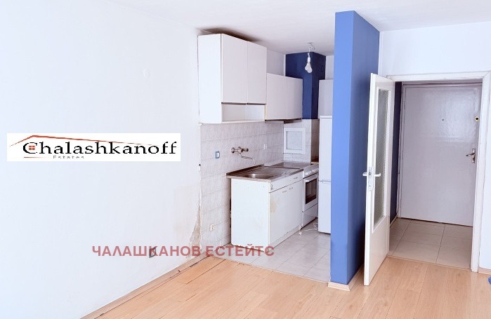 Eladó  1 hálószoba Sofia , Belite brezi , 71 négyzetméter | 92848566