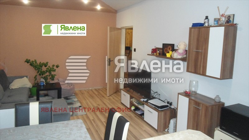 Продается  2 спальни Перник , Изток , 68 кв.м | 90567019