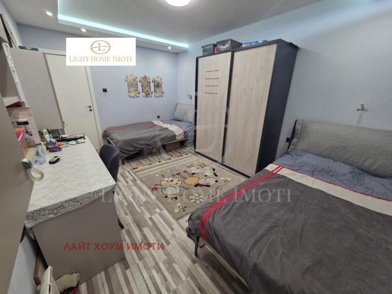 Продава  3-стаен град Пловдив , Тракия , 104 кв.м | 42211194 - изображение [7]