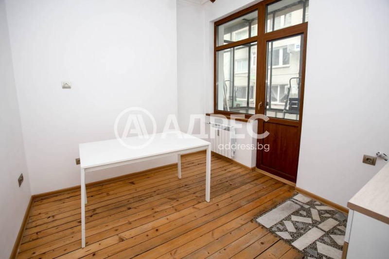 Продава 3-СТАЕН, гр. София, Център, снимка 11 - Апартаменти - 52391080