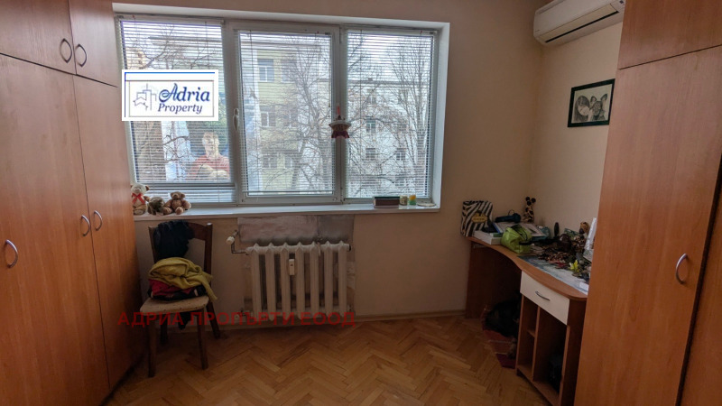 Продава 2-СТАЕН, гр. София, Хиподрума, снимка 2 - Aпартаменти - 49051803