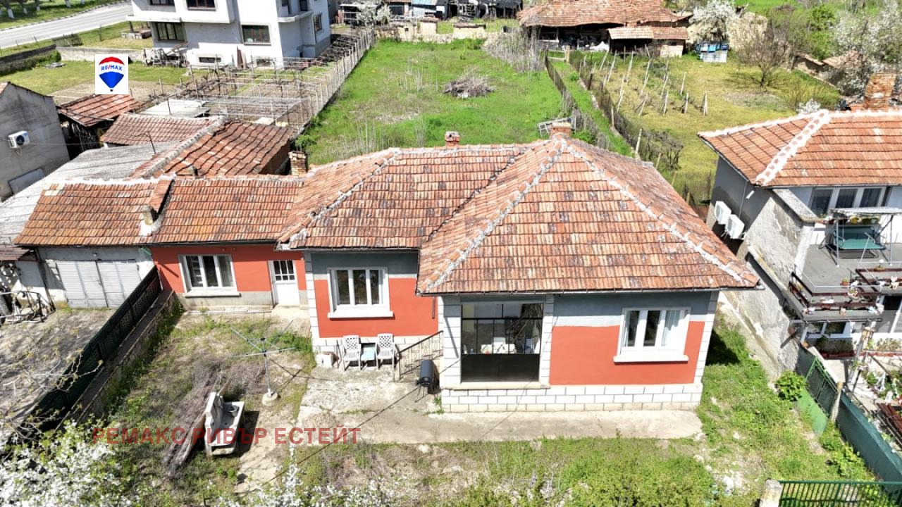 Продава КЪЩА, с. Ценово, област Русе, снимка 2 - Къщи - 54227823