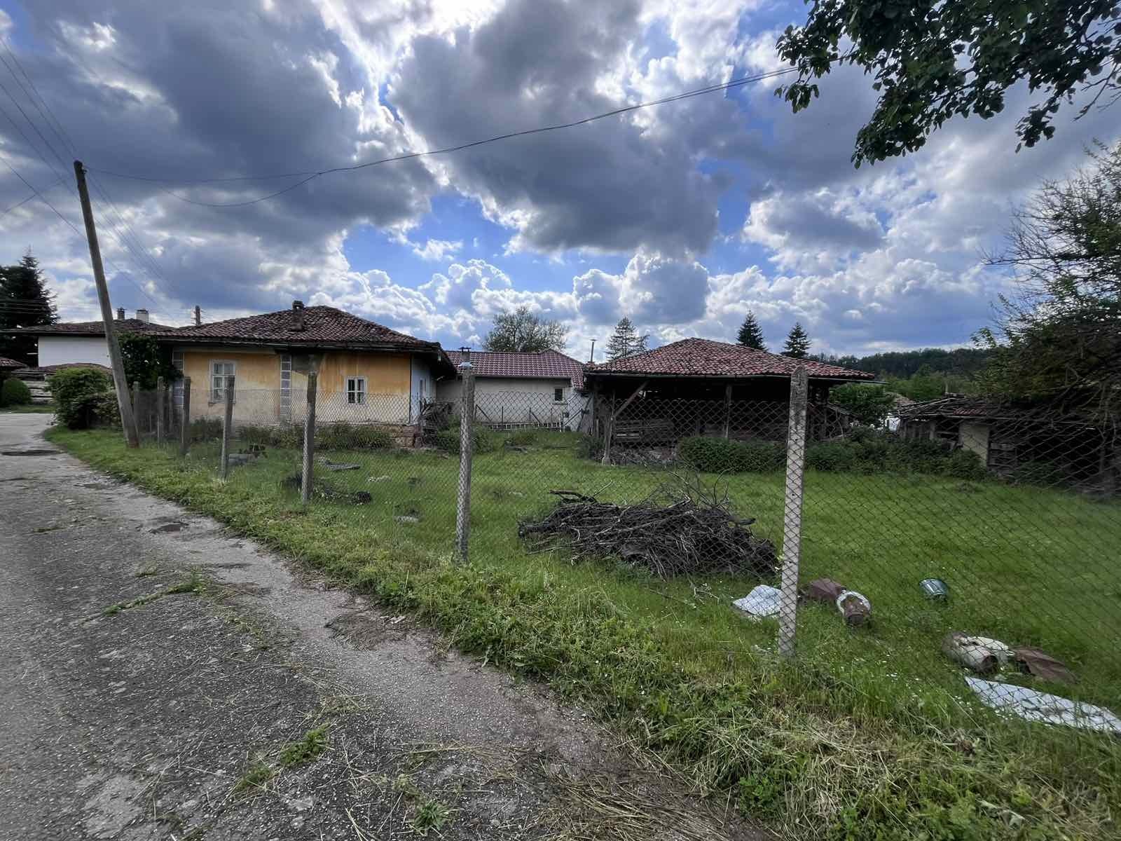 Продава КЪЩА, с. Руховци, област Велико Търново, снимка 2 - Къщи - 55248069