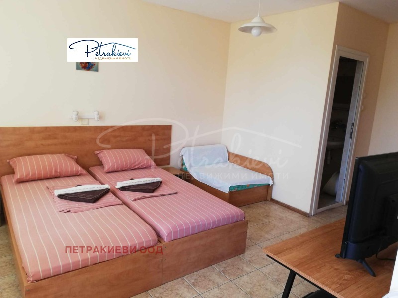 Продава КЪЩА, гр. Приморско, област Бургас, снимка 8 - Къщи - 52440900