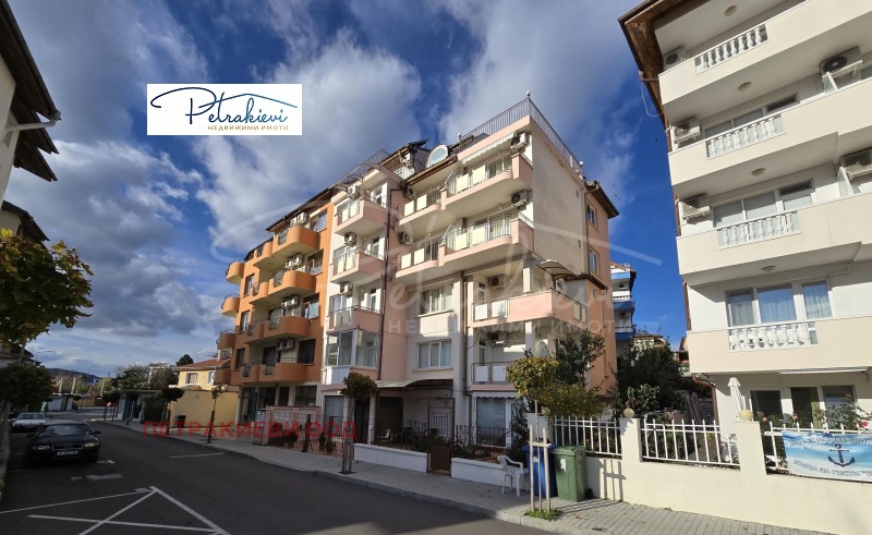 Продава КЪЩА, гр. Приморско, област Бургас, снимка 2 - Къщи - 52440900