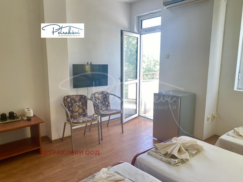 Продава КЪЩА, гр. Приморско, област Бургас, снимка 13 - Къщи - 52440900