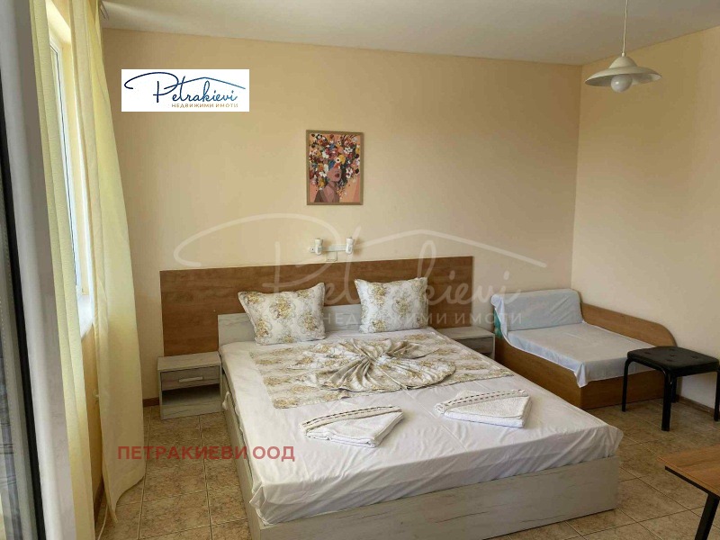 Продава КЪЩА, гр. Приморско, област Бургас, снимка 3 - Къщи - 52440900