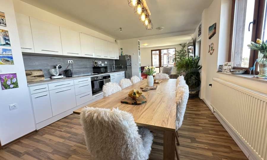 Продава 3-СТАЕН, гр. Банско, област Благоевград