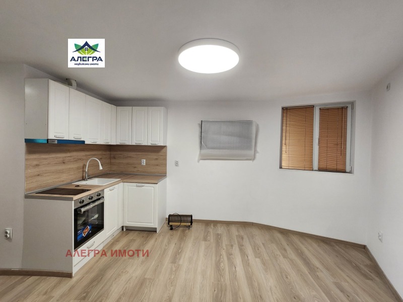 Na prodej  1 ložnice Pazardžik , Idealen centar , 49 m2 | 74826604 - obraz [2]