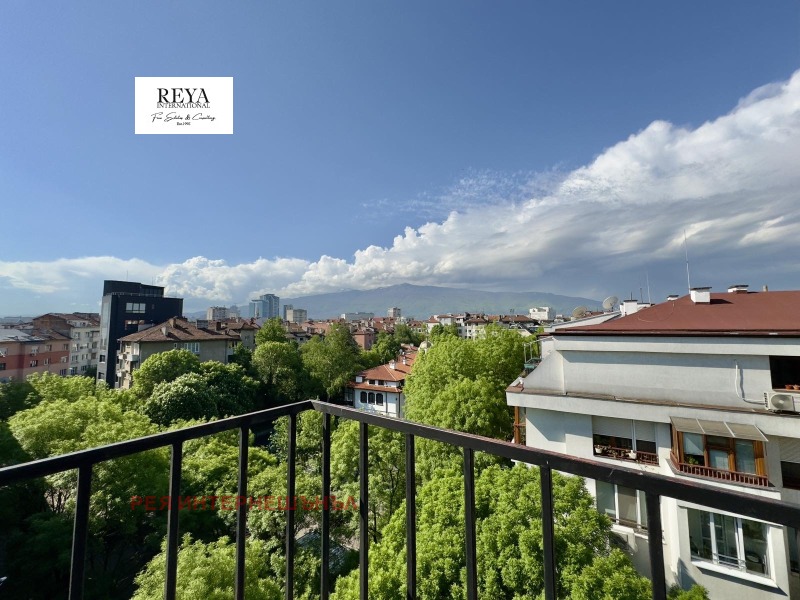 En venta  2 dormitorios Sofia , Tsentar , 100 metros cuadrados | 29893224