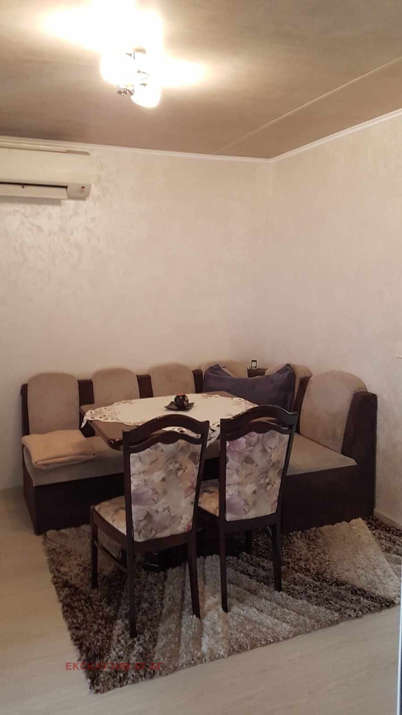 Продава  4-стаен град Шумен , 5-ти полк , 130 кв.м | 12035302 - изображение [3]