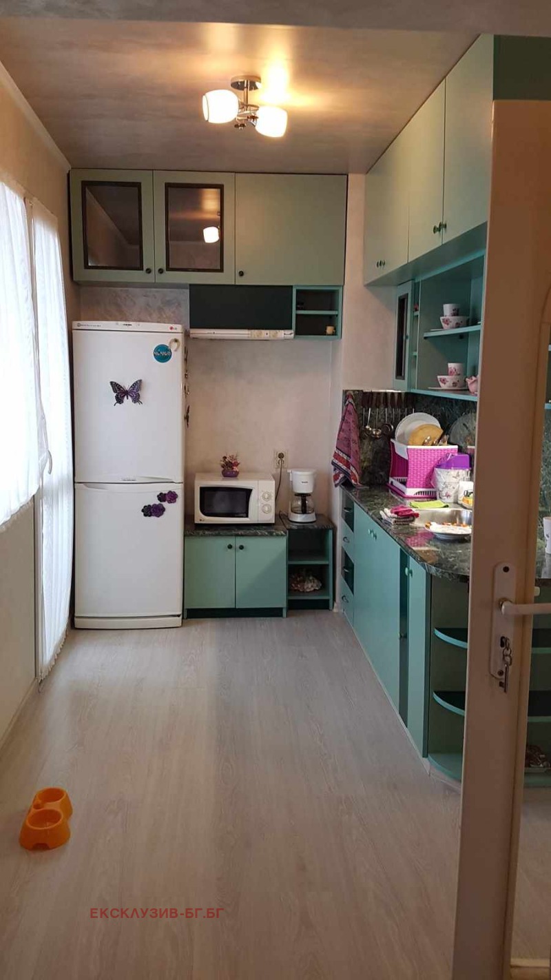 Продава  4-стаен град Шумен , 5-ти полк , 130 кв.м | 12035302 - изображение [5]