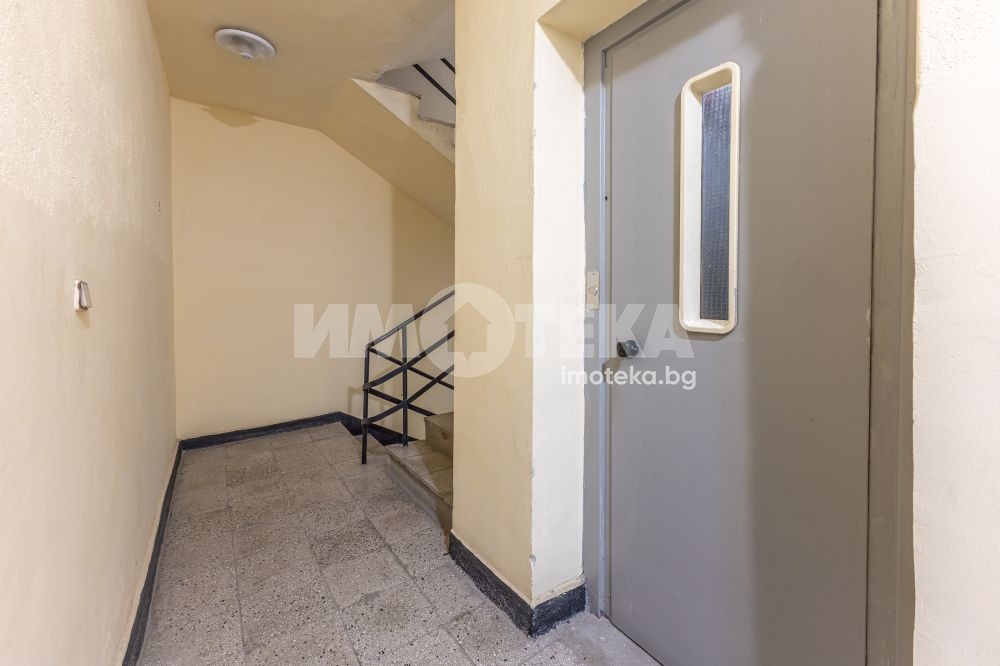 Продава МНОГОСТАЕН, гр. Варна, Младост 2, снимка 14 - Апартаменти - 55749069