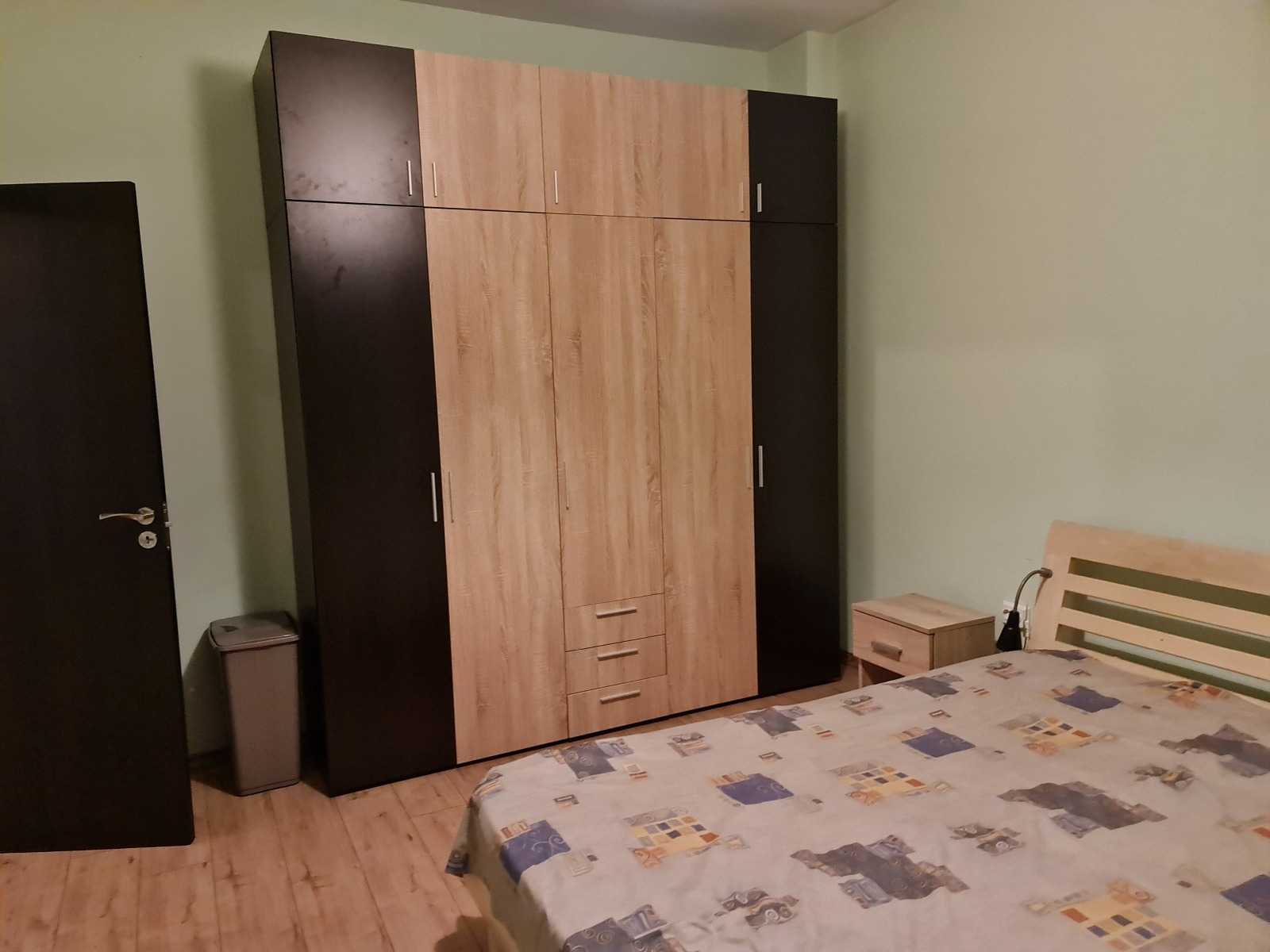 Продава ЕТАЖ ОТ КЪЩА, гр. София, Център, снимка 6 - Етаж от къща - 53729407