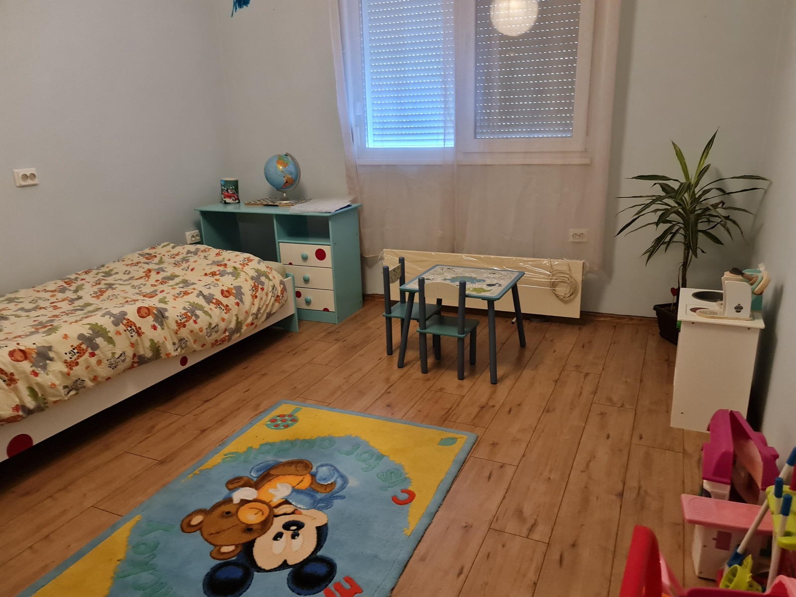 Продава ЕТАЖ ОТ КЪЩА, гр. София, Център, снимка 11 - Етаж от къща - 53729407