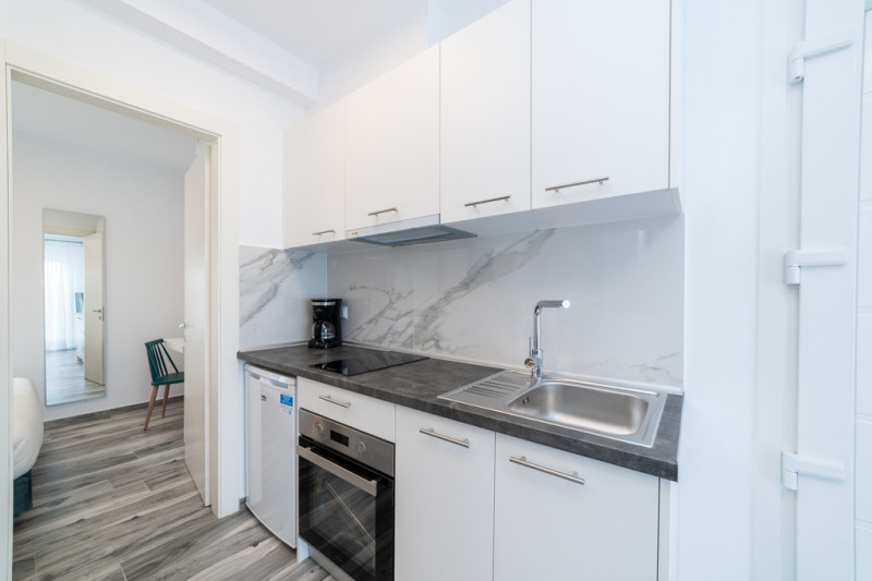 Продава 1-СТАЕН, гр. Варна, Център, снимка 5 - Апартаменти - 54594500