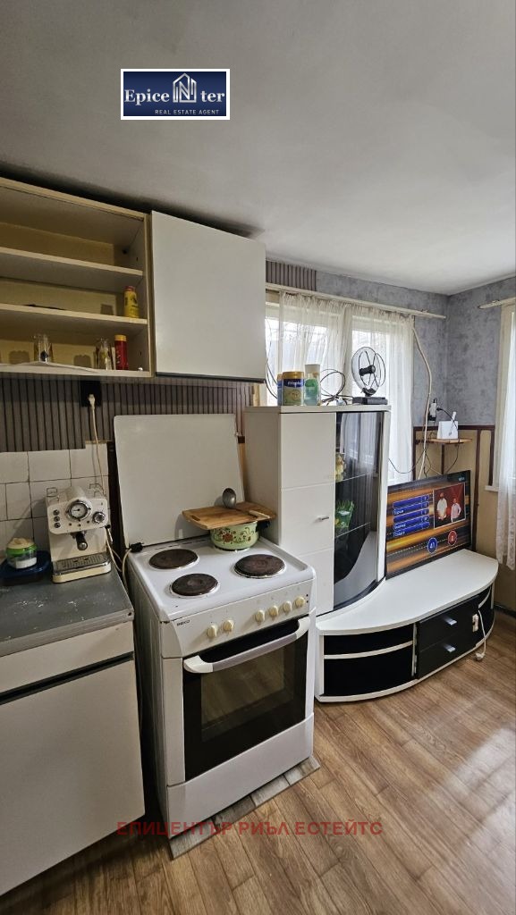 Продава КЪЩА, гр. Перник, Могиличе, снимка 6 - Къщи - 54223097