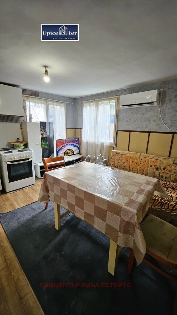 Продава КЪЩА, гр. Перник, Могиличе, снимка 3 - Къщи - 54223097