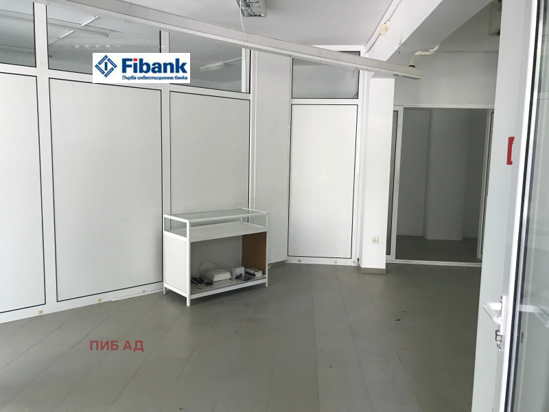 En venta  Comercio Sofia , Studentski grad , 176 metros cuadrados | 62465945 - imagen [2]