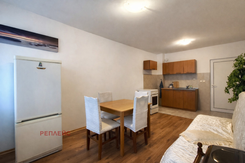 Продава 2-СТАЕН в град Варна, Погреби - 69 кв.м / 139 900 € » 273 620.62 лв., РЕПЛЕЙС