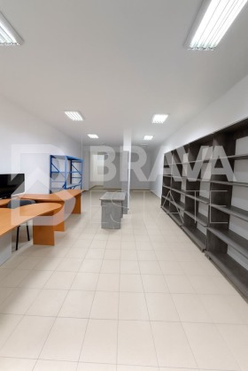 Продава офис град Пловдив Кършияка - [1] 