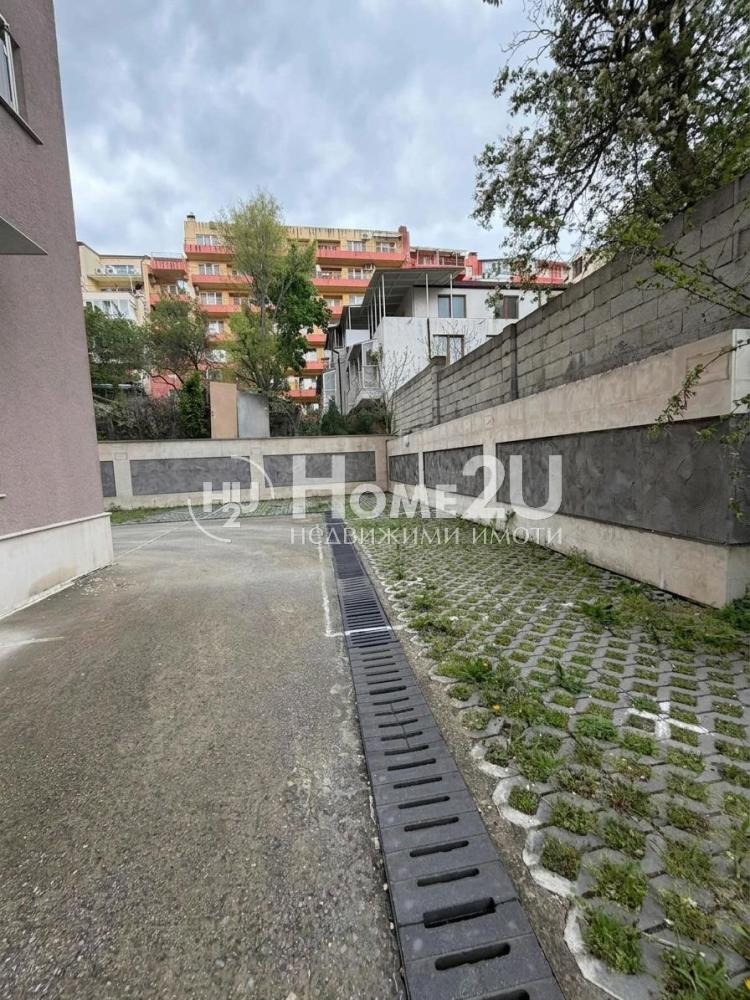 Продава ГАРАЖ, ПАРКОМЯСТО, гр. Варна, Левски 2, снимка 3 - Гаражи и паркоместа - 54459994