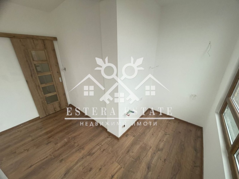 Продава  4-стаен град Шумен , Център , 78 кв.м | 27308857 - изображение [2]