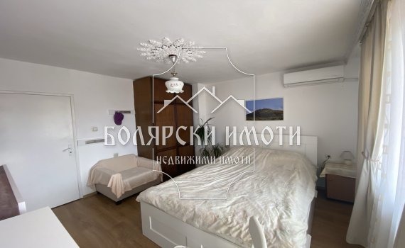 Продается  3 спальни область Велико Тырново , Лясковец , 180 кв.м | 46059764 - изображение [2]