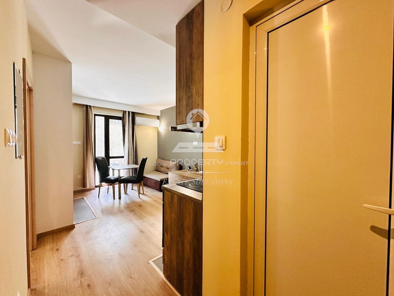 Продава 2-СТАЕН, гр. Банско, област Благоевград, снимка 2 - Апартаменти - 54303429