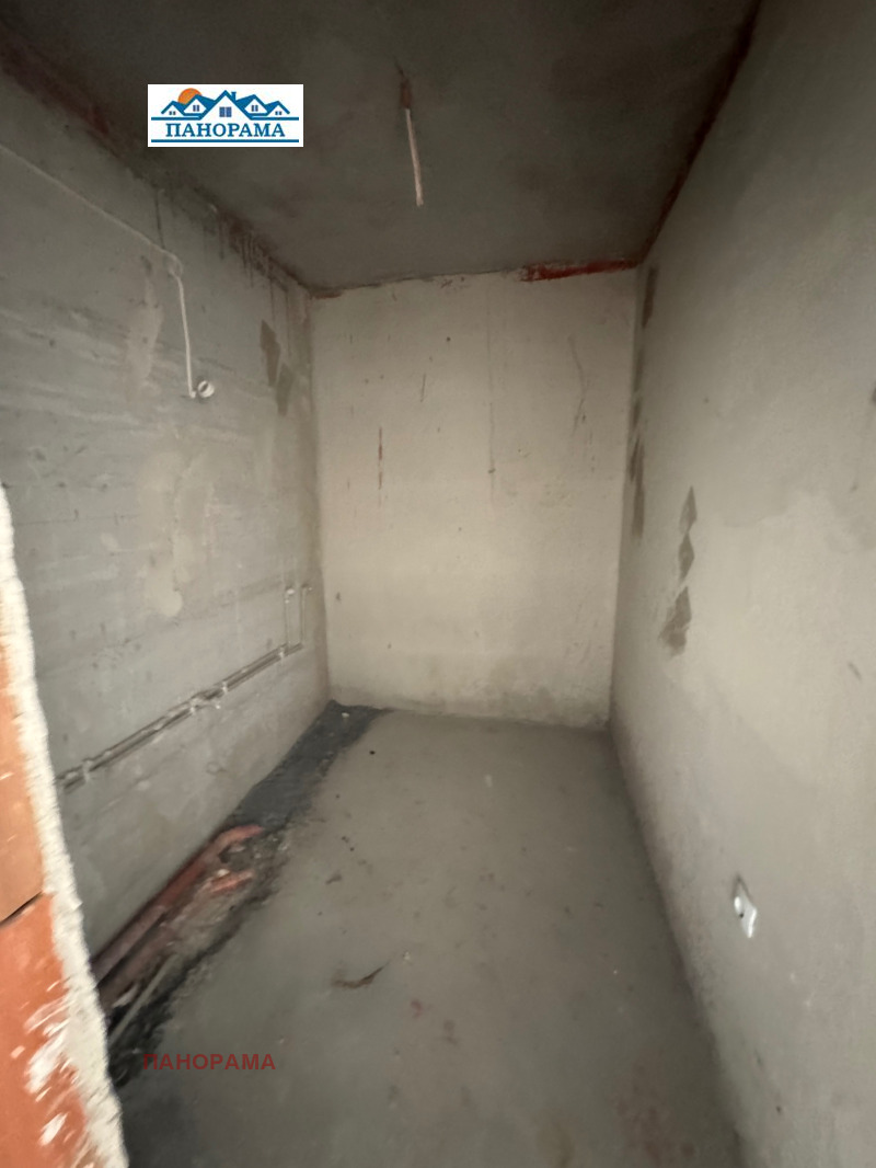 Продава  3-стаен град Пловдив , Остромила , 111 кв.м | 65349245 - изображение [8]