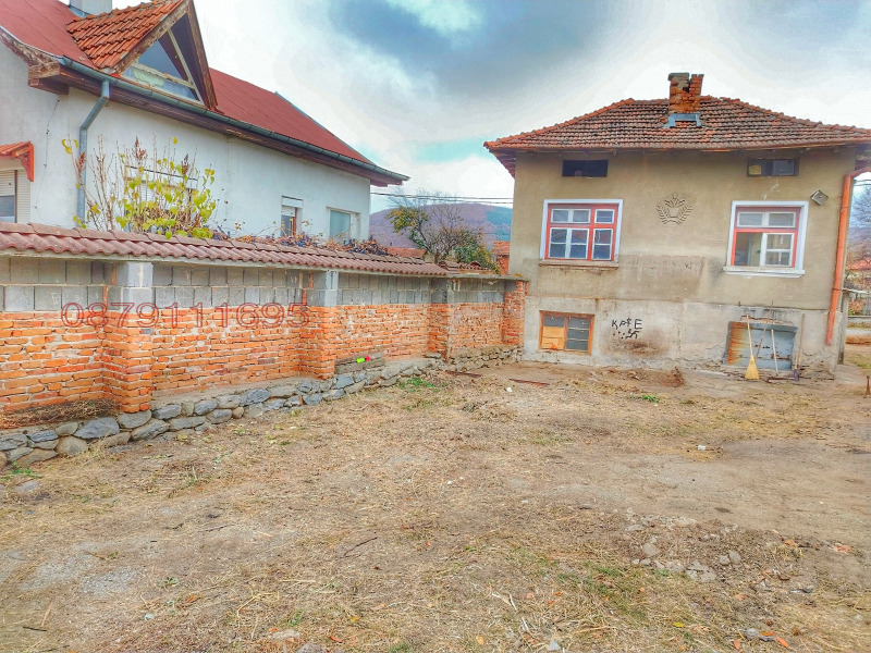 Til salg  Hus region Sofia , Raduil , 65 kvm | 73227793 - billede [2]
