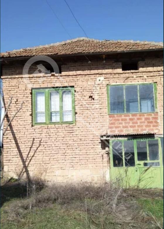 Продава  Къща област Велико Търново , с. Козловец , 90 кв.м | 14231294