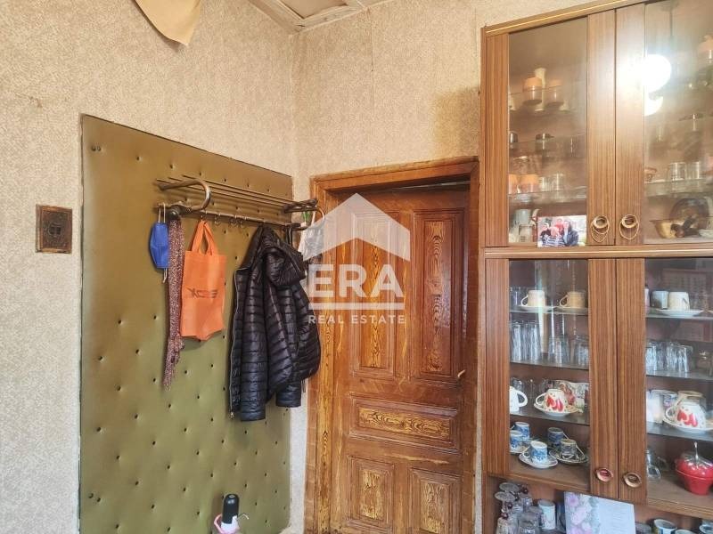 Продава КЪЩА, гр. Ямбол, Център, снимка 7 - Къщи - 53399632