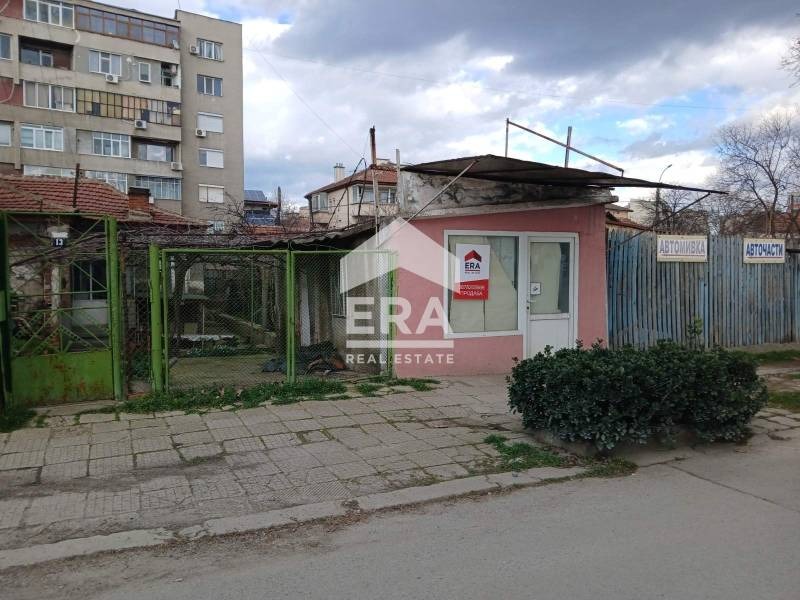 Продава КЪЩА, гр. Ямбол, Център