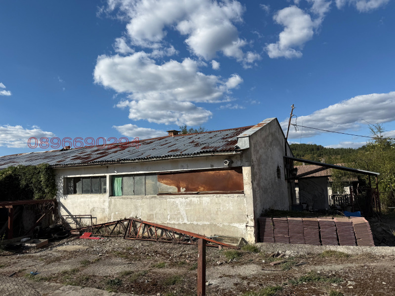 Продава  Пром. помещение област Габрово , с. Гергини , 680 кв.м | 11456970 - изображение [2]