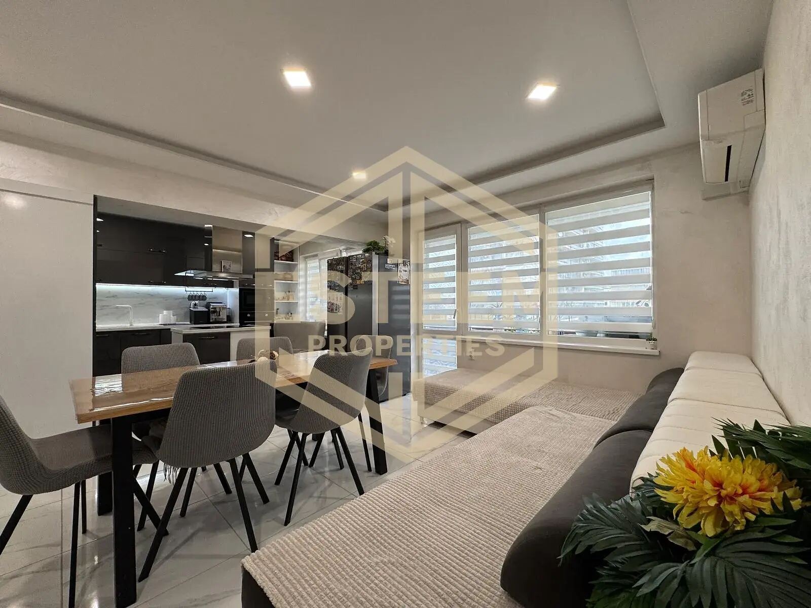 Продава 4-СТАЕН, гр. Русе, Широк център, снимка 4 - Апартаменти - 54288061