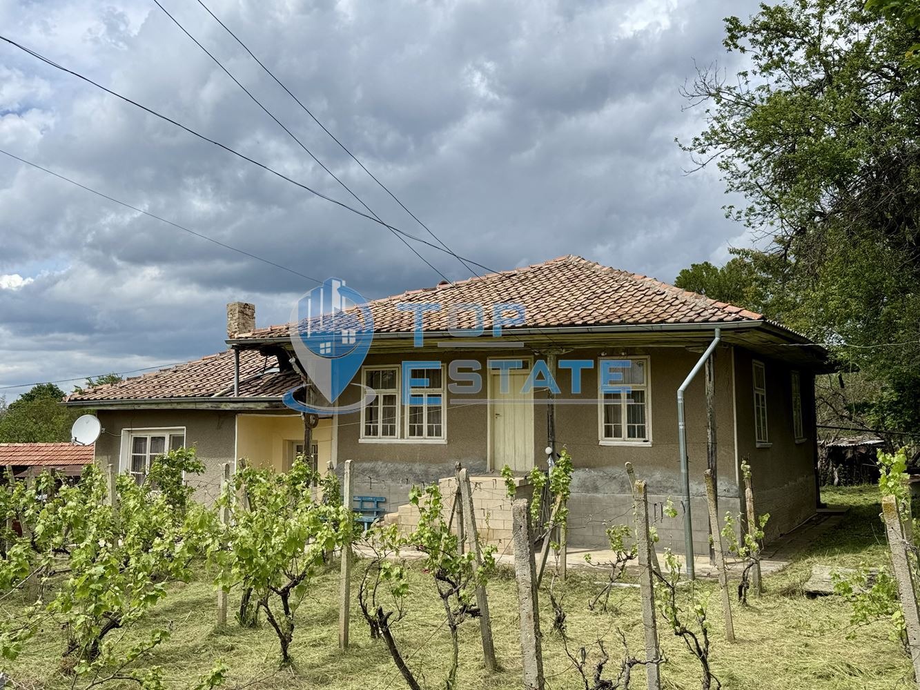 Продава КЪЩА, с. Сушица, област Велико Търново