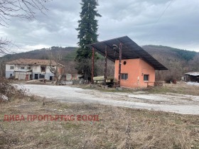 Продажба на земеделски земи в област София - изображение 1 