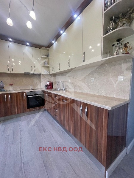 Продава 3-СТАЕН, гр. Пловдив, Коматевски възел, снимка 9 - Aпартаменти - 48352894