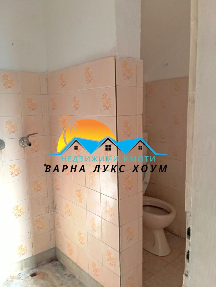 Продава КЪЩА, гр. Долни чифлик, област Варна, снимка 5 - Къщи - 48809420