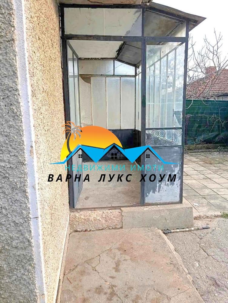 Продава КЪЩА, гр. Долни чифлик, област Варна, снимка 2 - Къщи - 48809420