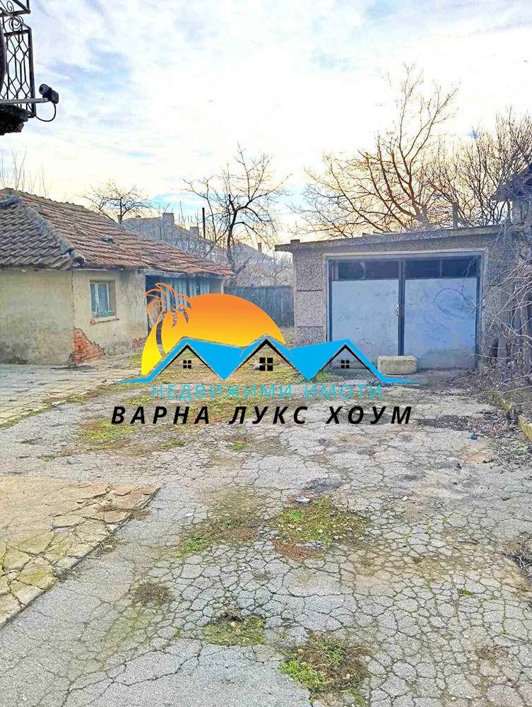 Продава КЪЩА, гр. Долни чифлик, област Варна, снимка 6 - Къщи - 48809420