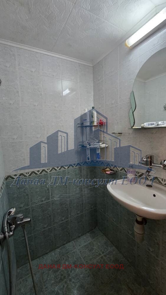 Продава КЪЩА, гр. Шумен, Дивдядово, снимка 7 - Къщи - 56715965