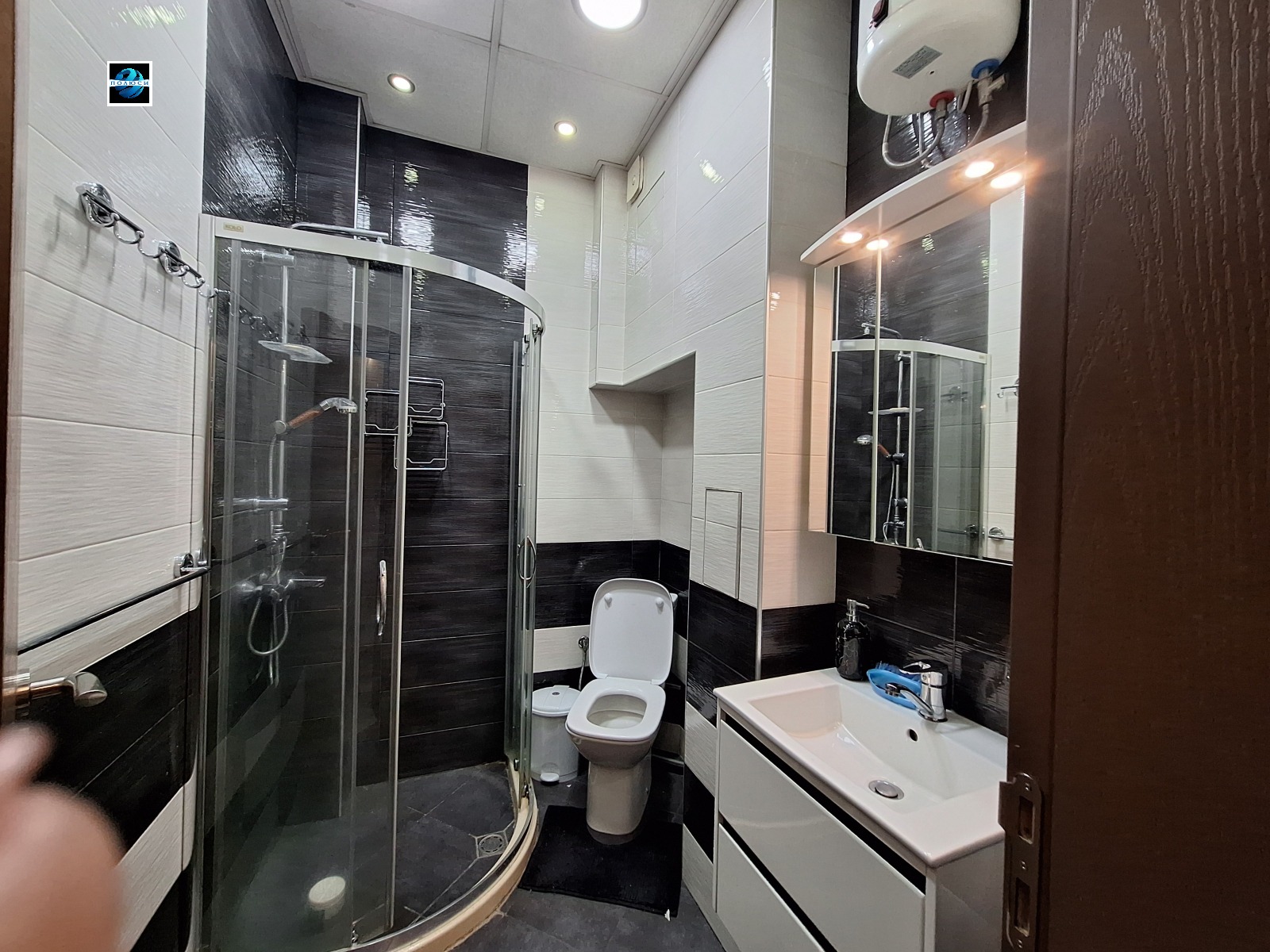 Продава 4-СТАЕН, гр. София, Център, снимка 5 - Апартаменти - 53390748